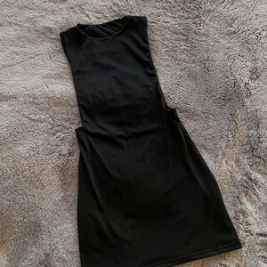 Chic Black Sleeveless Dress